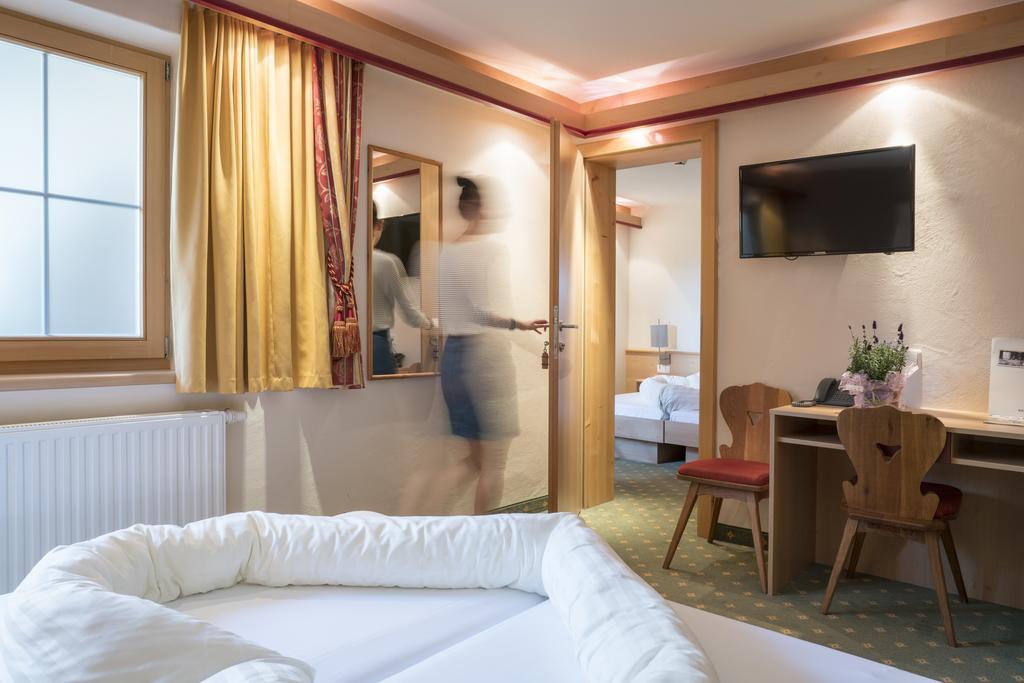 Hotel Mariasteinerhof Kültér fotó